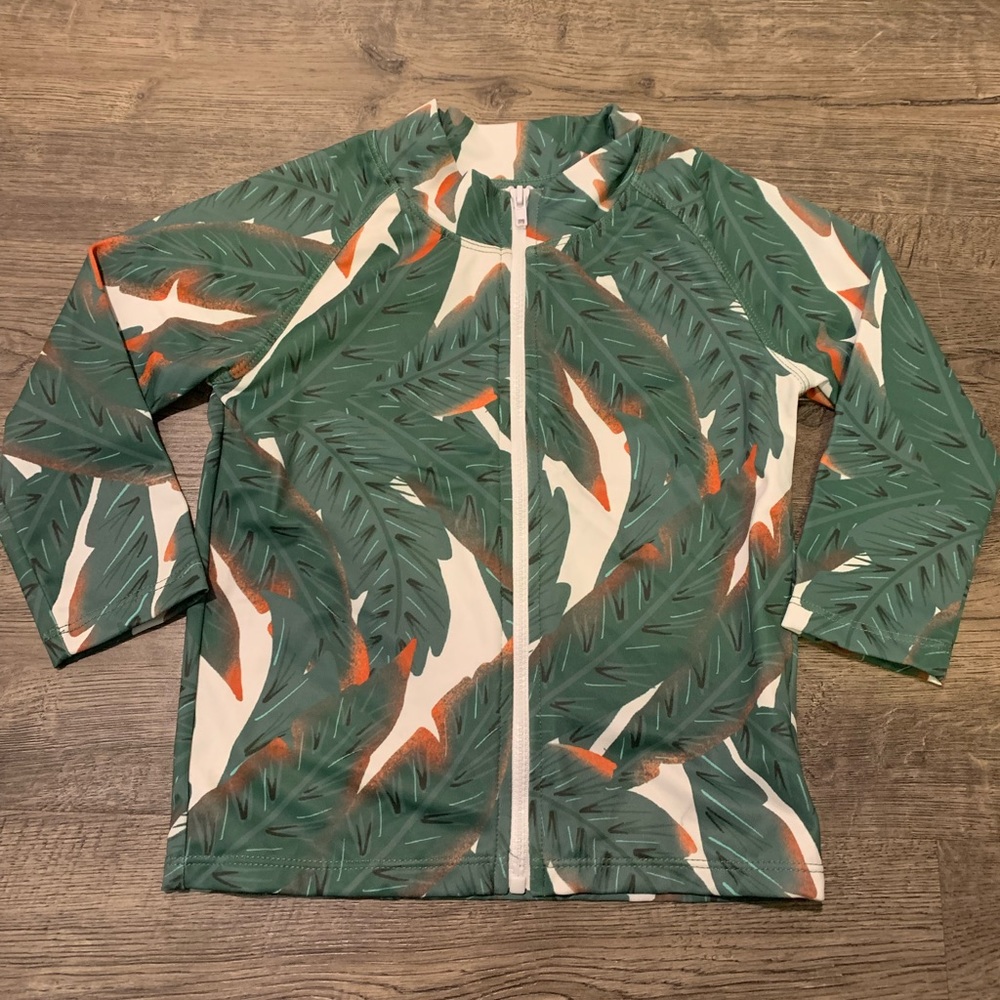 Rash guard top